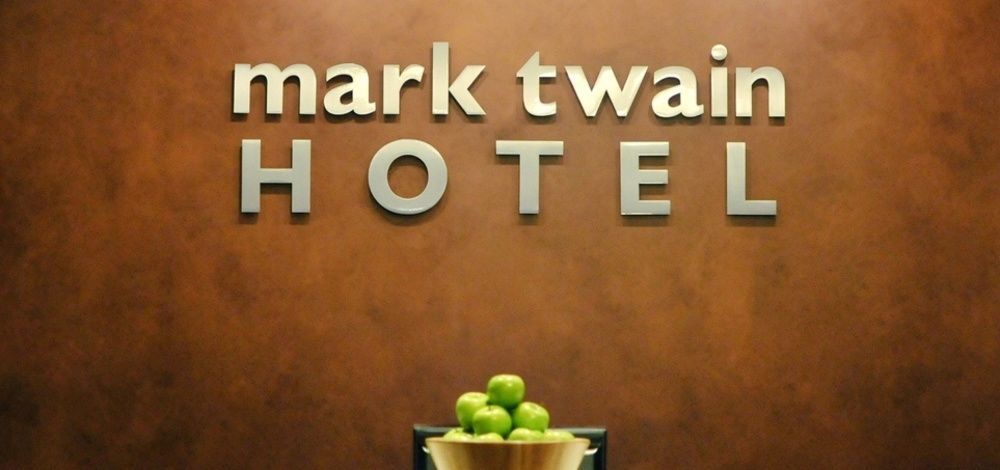 Mark Twain Hotel Пеория Экстерьер фото